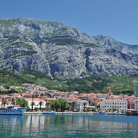 Cozy Apartment In Makarska With Kitchen Экстерьер фото